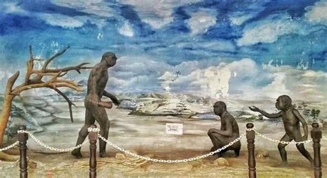 Rangka manusia terawal, perak man yang berusia 11,000 tahun dan perak woman yang berusia 8,000 tahun juga turut dijumpai di lenggong. Zaman Kehidupan Manusia Sebelum Mengenal Tulisan (Zaman Pra-Aksara) | Bersosial.com