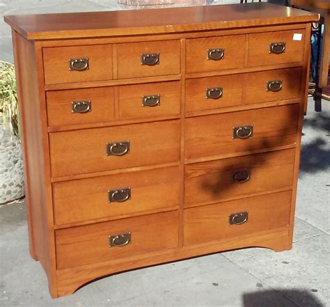 Uhuru Furniture And Collectibles Sold 6485 Mission Oak Style 10 Drawer