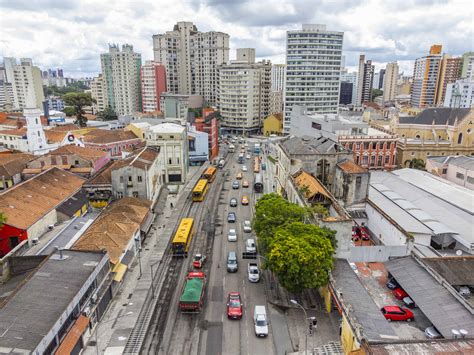 Obra Da Prefeitura Requalifica Rua Nestor De Castro No Centro Histórico De Curitiba