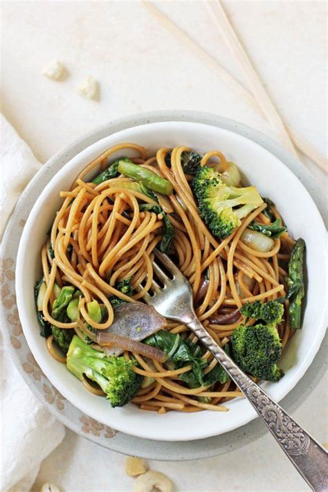 My goal is to help you make healthier choices and show you how healthy eating is easy and delicious. Spring Vegetable Lo Mein | Recipe | Vegetable lo mein ...