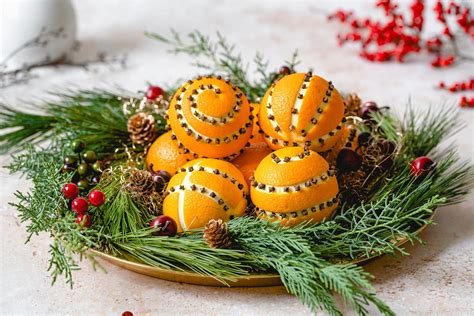 Décoration De Noël Oranges Et Clous De Girofle La Cuisine De Géraldine