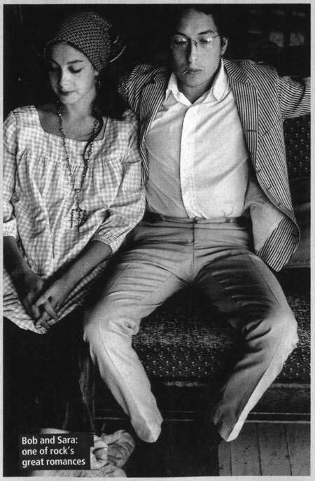 Bob dylan is not married, however he has previously been married twice as well as having some very public relationships, despite his desire to shield his family from public life. Bob Dylan and wife (at the time), Sara Lownds. Late 60's ...