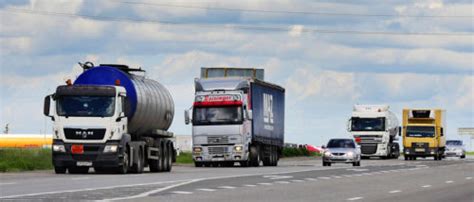 How To Safely Share The Roads With Semi Trucks