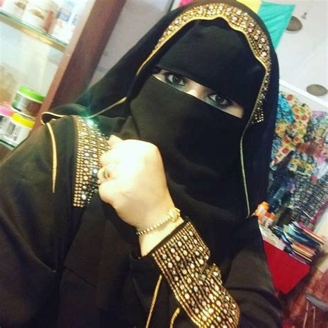 سيدة خليجية مطلقة مقيمة في االمغرب اريد الزواج من شاب ثلاثيني ناضج