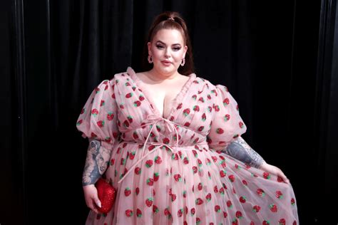 Plus Size Model Tess Holliday Talks Body Positivity ‘theres Nothing Wrong With My Body