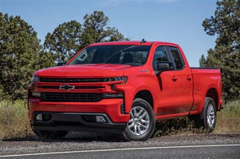 Driving The 2020 Chevrolet Silverado 1500s Baby Duramax Its Smooth
