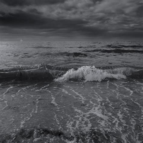 Black And White Ocean Wave 2014 Photograph By Darius Aniunas Pixels