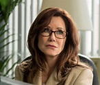 Mary McDonnell - Biography, Height & Life Story | Super Stars Bio