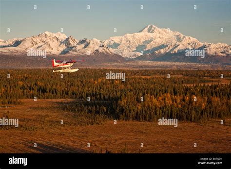 Cessna 185 Hi Res Stock Photography And Images Alamy