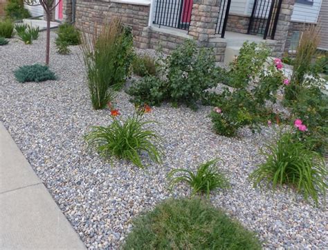 How do you landscape a small front yard without grass? Do it yourself landscaping ideas DIY - BURNCO