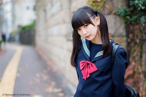 Twin Tail Day In Japan Give Hair Bands To Girls By Gurashii Medium