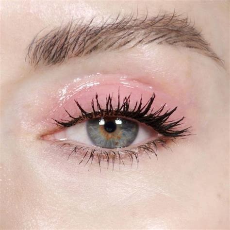 Glossy Eye Millennial Pink Makeup Ideas Livingly