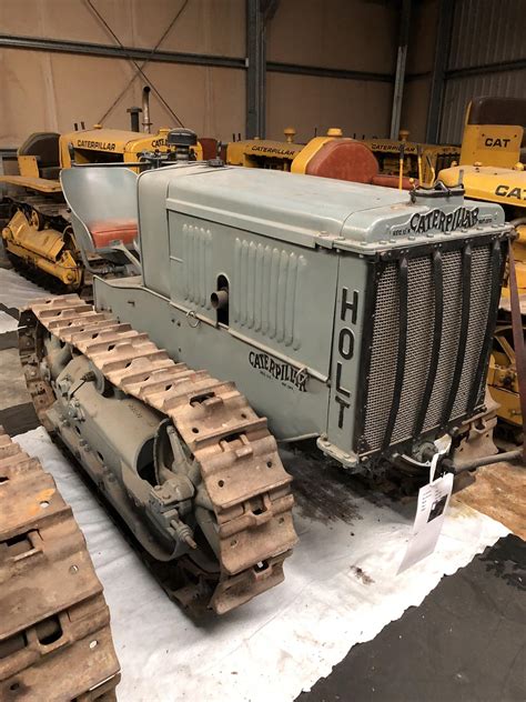 Crawler Tractor Holt 2 Ton T35 R6640 Queensland Museum Network