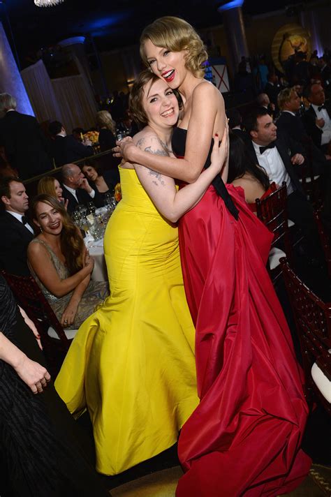 Taylor Swift And Lena Dunham Had A Girls Moment During The Globes The Very Best Snaps From