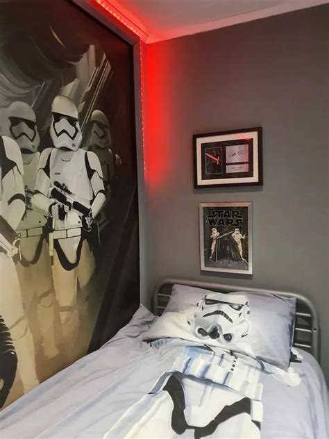 15 ý Tưởng Star Wars Bedroom Decor để Trang Trí Dao Kéo ánh Sáng Sức