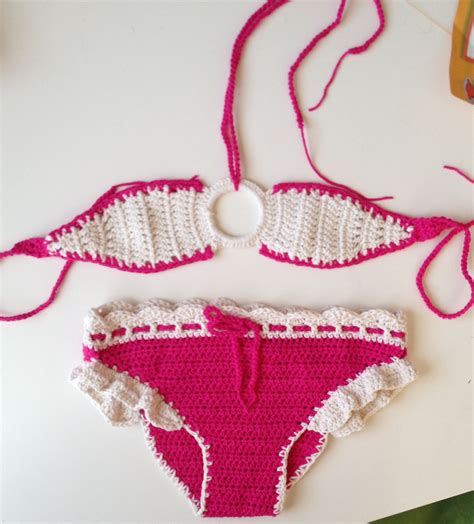 Bikini crochet Modelo de bebê de crochê Vestidos de crochê para