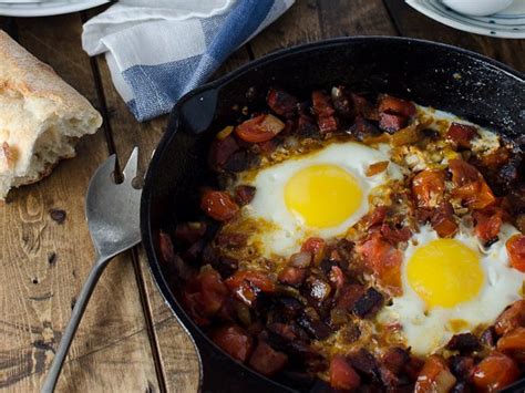 chorizo tomato and egg breakfast skillet the endless meal