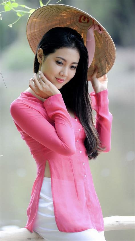 Beautiful Viêtnamese Girl In Vietnamese Long Dress Ao Dai Viêtnamese Vietnamese Long Dress