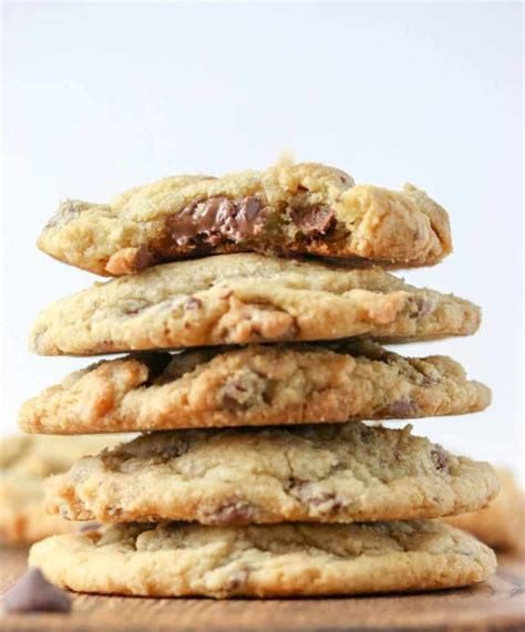 The secret to the best chocolate chip cookie is not the recipe so much as the timing. New York Times Chocolate Chip Cookies | Recipe | Chocolate chip cookies, Chip cookies, Best ...