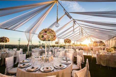 As it is the first place that is supposed to amuse your guests on the big day, you should really think about the ways of impressing them as well as making. Spring Wedding Trends: 6 Fresh Ideas for the Season ...
