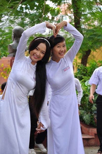 ベトナム娘がグラマーすぎる【アオザイ美女】美しい画像（20） naver まとめ asian model girl vietnamese long dress vietnamese