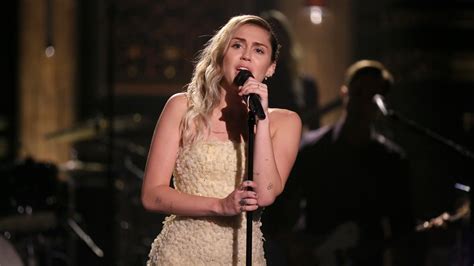 Watch The Tonight Show Starring Jimmy Fallon Highlight Miley Cyrus Closes The Tonight Show With