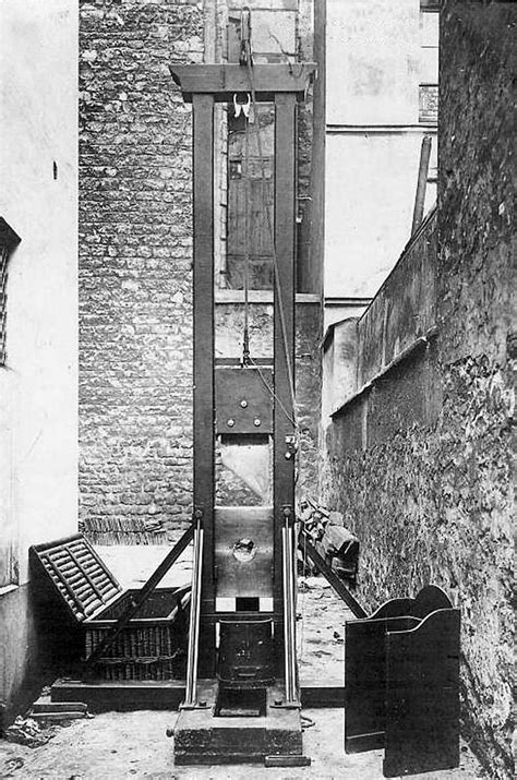 Real Guillotine Execution Guillotine 1907 Guillotine Pinterest