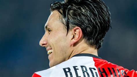 Football statistics of steven berghuis including club and national team history. Berghuis: druk bij Feyenoord is niet iets negatiefs | NOS