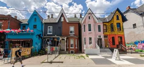 Best Neighborhoods To Live In Toronto