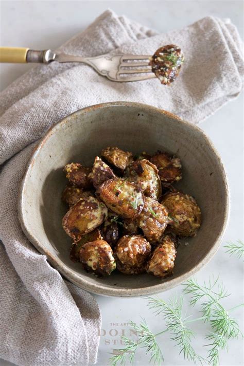 With garlic, herbs and pancetta. GUARANTEED CRISPY, ROASTED POTATOES WITH DILL SAUCE ...