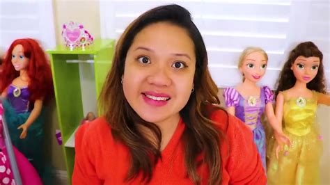 Jannie Pretend Play Dress Up With Beautiful Dresses Youtube