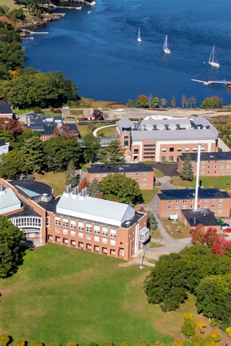 University Of New England In Maine Tangier And Online University Of