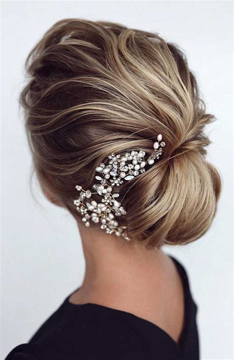 33 Classy And Elegant Wedding Hairstyles I Take You Wedding Readings