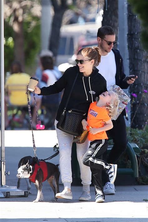 Martin, jack on wn network delivers the latest videos and editable pages for news & events, including entertainment, music, sports, science and more, sign up and share your playlists. kate mara steps out for coffee with husband jamie bell and his son in los angeles-130419_6