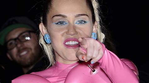 Miley Cyrus To Tour With Flaming Lips Newshub