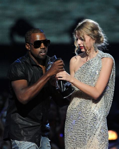 I Was There When Kanye West Hijacked Taylor Swifts Mtv Vmas Acceptance