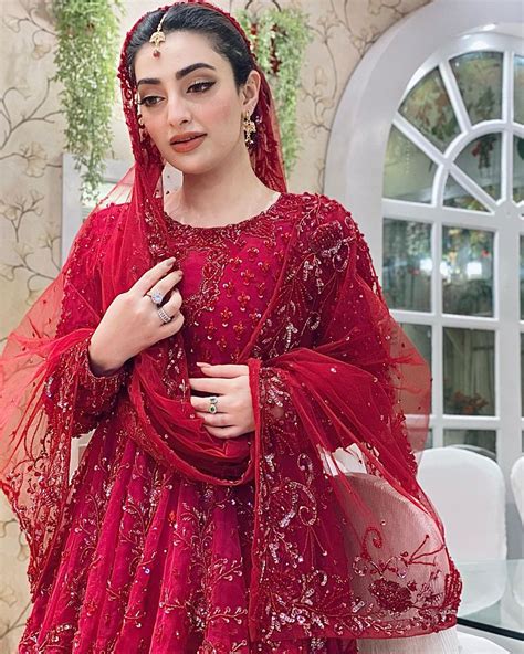 Nawal Saeed Looks Ravishing In A Scarlet Red Bridal Jora Pictures Lens