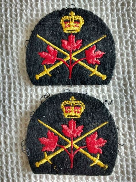 Pair Canada Armed Forces 3 Maple Leaf Crossed Swords Embroidered Felt