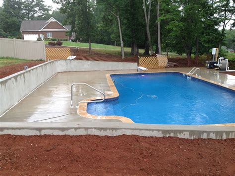 Retaining Wall Ideas For Sloped Backyard With Pool
