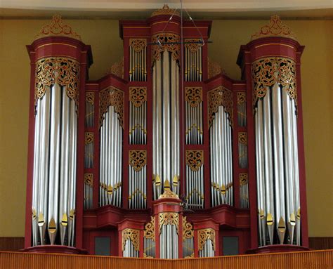 77 Pipe Organ Wallpaper