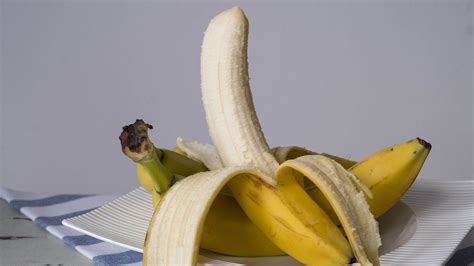 The 7 Epic Reasons To Eat Bananas Scribblehunt