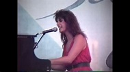 Karla Bonoff/Linda Ronstadt -RARE-Someone to Lay Down Beside Me-NY(8/17 ...