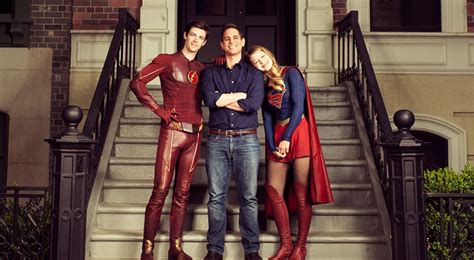 prévia do crossover de ‘the flash e ‘supergirl é liberada
