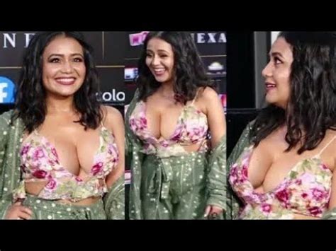 Neha Kakkar Video Sexy Lip Kiss Hot Kiss Finally Openas Up On Her Break Up With Himansh Kholi