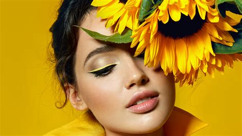 Inspiring Makeup Ideas If Your Favorite Color Is Yellow