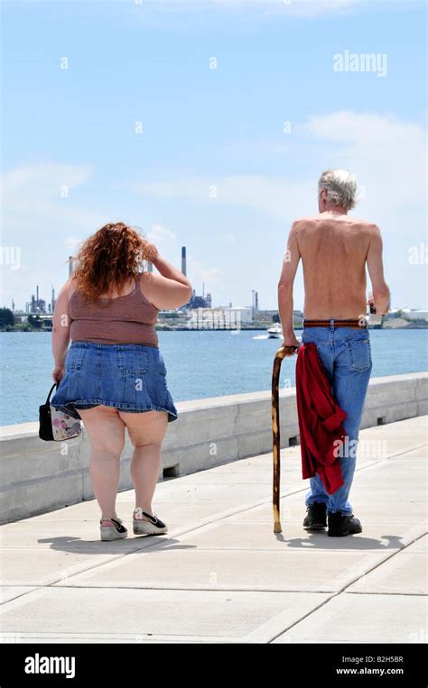 Skinny Man Fat Woman Hi Res Stock Photography And Images Alamy