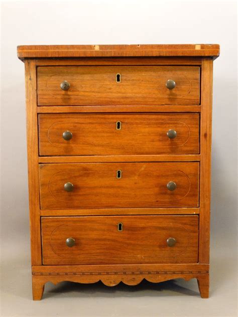 18 Antique 1940s Old Salesman Sample Child Size Wood Inlaid Chest Of