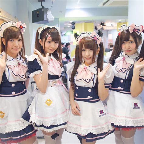 Maidreamin Akihabara Head Store The Best Maid Cafe In Japan
