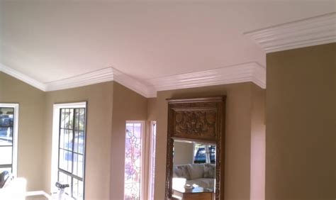 But vaulted ceilings have been around for millennia, so it's likely that they're here to stay in some capacity. Crown molding on a vaulted ceiling. | Yelp