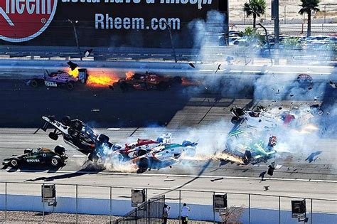Indycar Racer Dan Wheldon Dies In Blazing Car Crash At Las Vegas [video] Ibtimes
